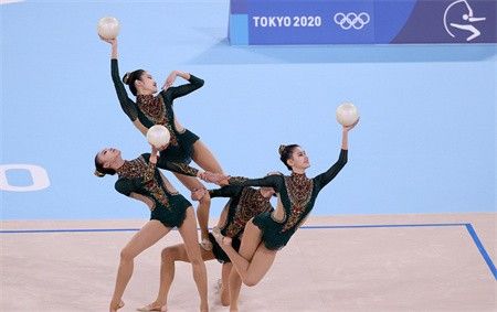 巴黎最美战袍出炉，东方审美该有的姿态值得收藏