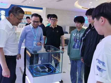 9c1658a0f2d0179225455640f7c3cc6d.jpg 9c1658a0f2d0179225455640f7c3cc6d.jpg