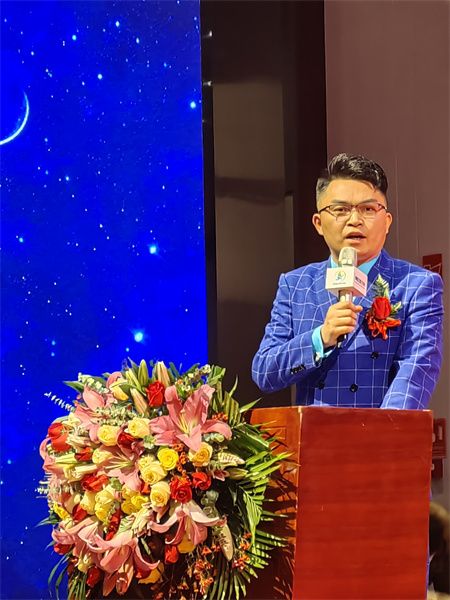 756b34a4763b0343fe9c17ca44ff9054.jpg 756b34a4763b0343fe9c17ca44ff9054.jpg