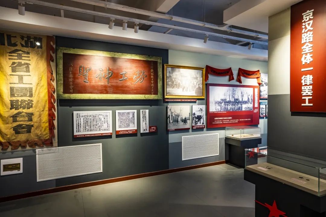 558ed3d2e9be404bb2abd640252a29c.jpg 图片