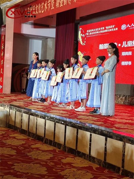 8d454860de7580349bccdf7dd6d8d2a8.jpg 8d454860de7580349bccdf7dd6d8d2a8.jpg