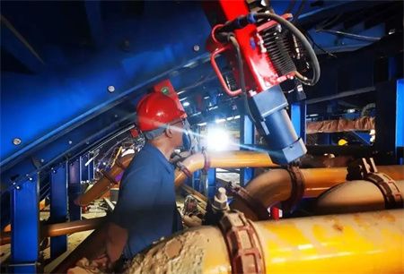 43fd67c066864c7abd8174cb74b348de.jpg 43fd67c066864c7abd8174cb74b348de.jpg