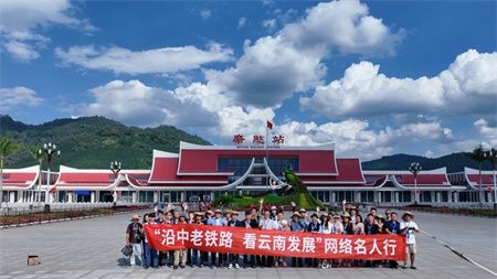 c8d123087a34e086bcf72f4a18dc9046.jpg c8d123087a34e086bcf72f4a18dc9046.jpg