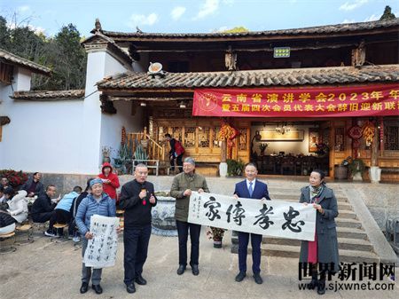 c2a86c9f2f7f31e04487204bc323f01c.jpg c2a86c9f2f7f31e04487204bc323f01c.jpg