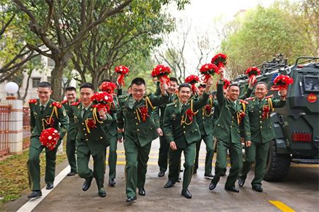 053d3243c0c76c5d29d7fdaff040e55d.jpg 053d3243c0c76c5d29d7fdaff040e55d.jpg