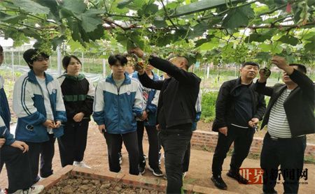 b6bd36bffe8f47d31306cb405d1424e0.jpg b6bd36bffe8f47d31306cb405d1424e0.jpg