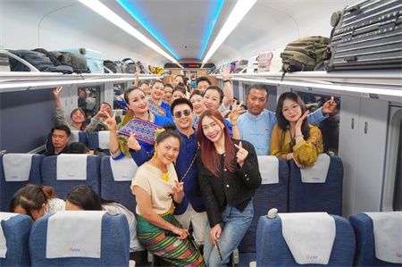 fc6f6d0727dfea43e5c3e30418ff3915.jpg fc6f6d0727dfea43e5c3e30418ff3915.jpg