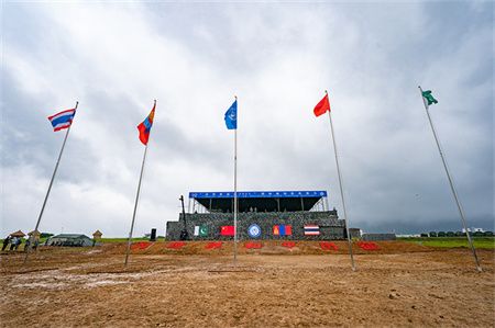 b03baacb5c86b0a18f3a8350a087a0c9.jpg b03baacb5c86b0a18f3a8350a087a0c9.jpg