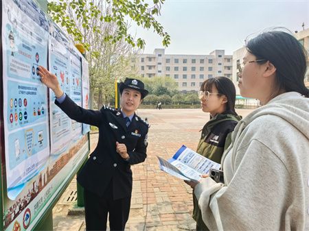 88d6e92ceb7bd4fcd37143bb9a96862d.jpg 88d6e92ceb7bd4fcd37143bb9a96862d.jpg