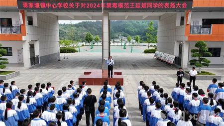 2f8b777083d0b77ab5965eda7159c674.jpg 2f8b777083d0b77ab5965eda7159c674.jpg