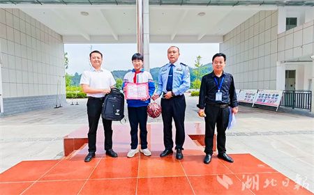 a4a177ae2378e33e2f9d856908015ab0.jpg a4a177ae2378e33e2f9d856908015ab0.jpg