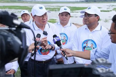 f90fe008a5f7a93a03b532c42c668f4b.jpg f90fe008a5f7a93a03b532c42c668f4b.jpg